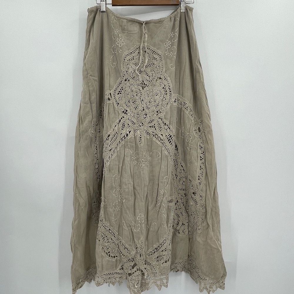 Maxi skirt